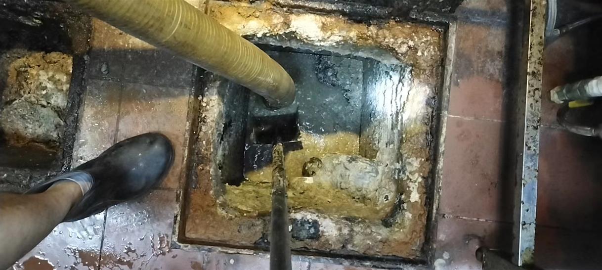 昌东污水池清理一般都有毒气，怎么预防中毒呢？